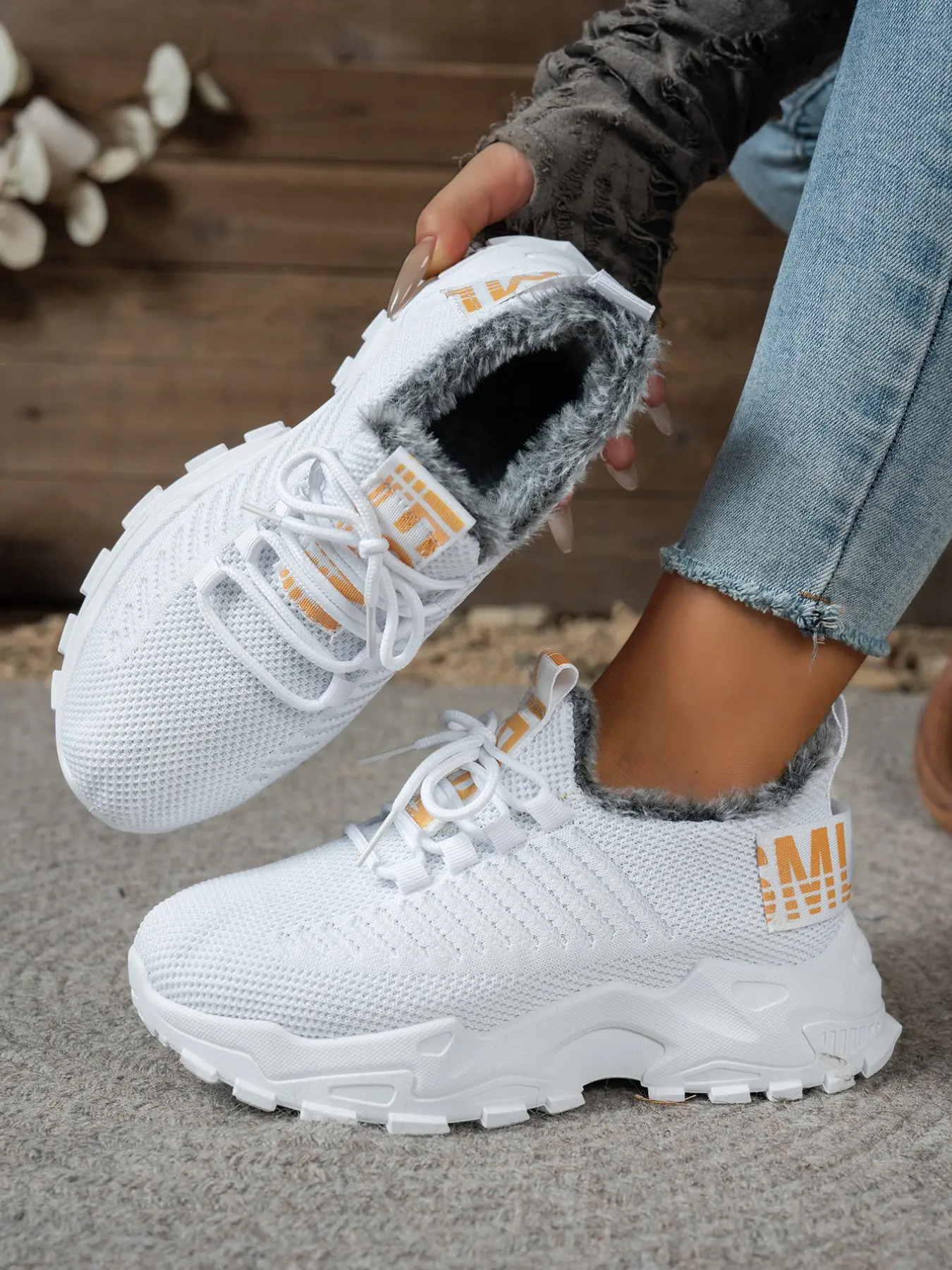Women's Striped Knit Warm Running Shoes, Fuzzy Lining Invisible Heel, Lightweight Durable Casual Winter Sports Shoes