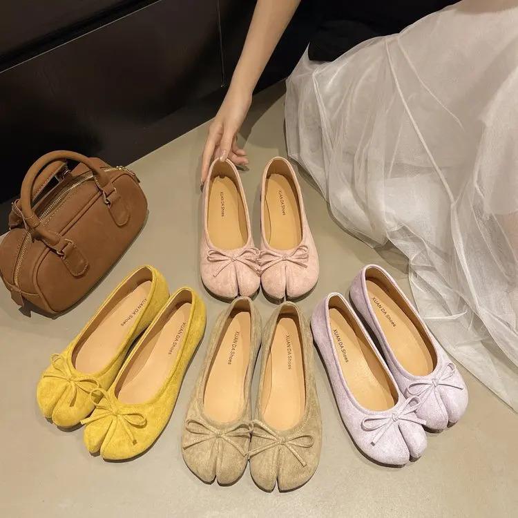 2026 New Pig Hoof Shoes, Cowhide Split Toe Shoes, Women's Summer Flat Bottom Shallow Mouth Single Shoes, Ballet Horseshoe Shoes, Axigo Same Style, One Step Stepping