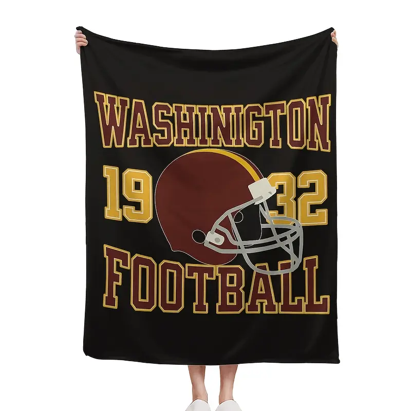 Washington Football 1932 Vintage Helmet Flannel Throw Blanket Retro College Style Football Warm Blanket Gift Sports Fans All Ages