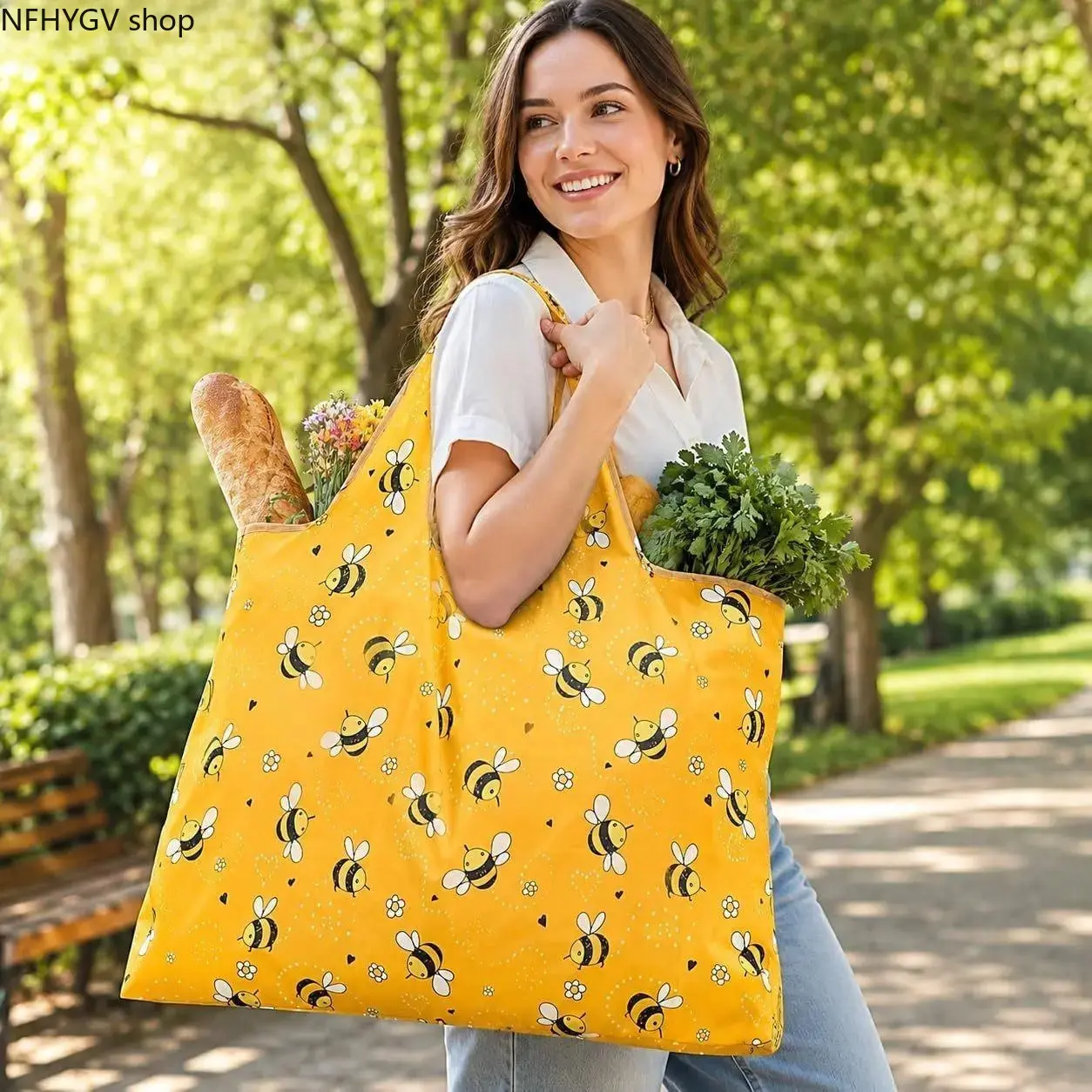 Cute Bee Reusable Waterproof Shoulder Grocery Tote Bag, Foldable Eco-Friendly Large Capacity Market Carrier, Shopping Accessory For Daily Household Errands Local Market Shopping Vacation Travel Casual Outdoor Carry Arrangement Use