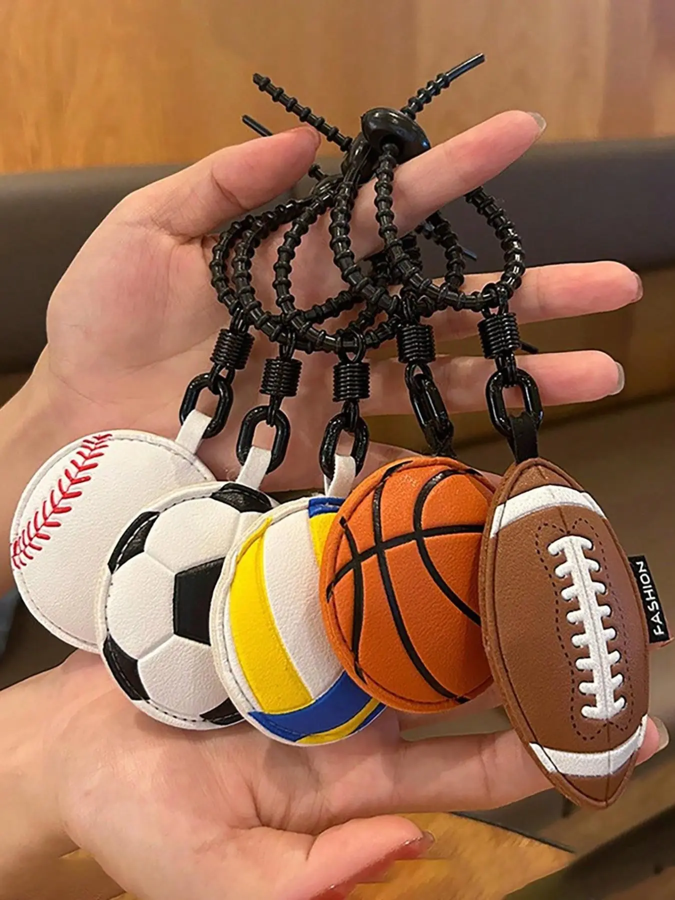 1pc Creative Leather Sports Ball Keychain Pendant, Basketball, Football, Rugby, Volleyball, Baseball, Billiard Ball Keychain Decoration, Keychain Charms, Bag Pendant, Gift For Classmates, Friends, Family, Valentine's Day, Birthday, Party Accessories