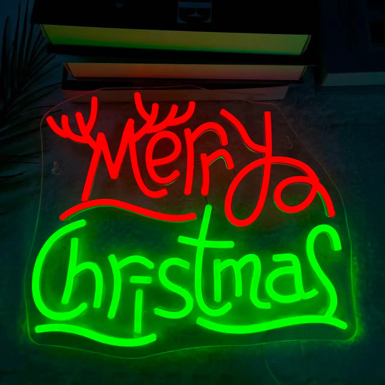 1pcs Christmas Joy Deer Antler Neon Light with Wintergreen Leaf Element, LED Wall-Mounted Decorative Lamp, USB Powered for Home Decoration