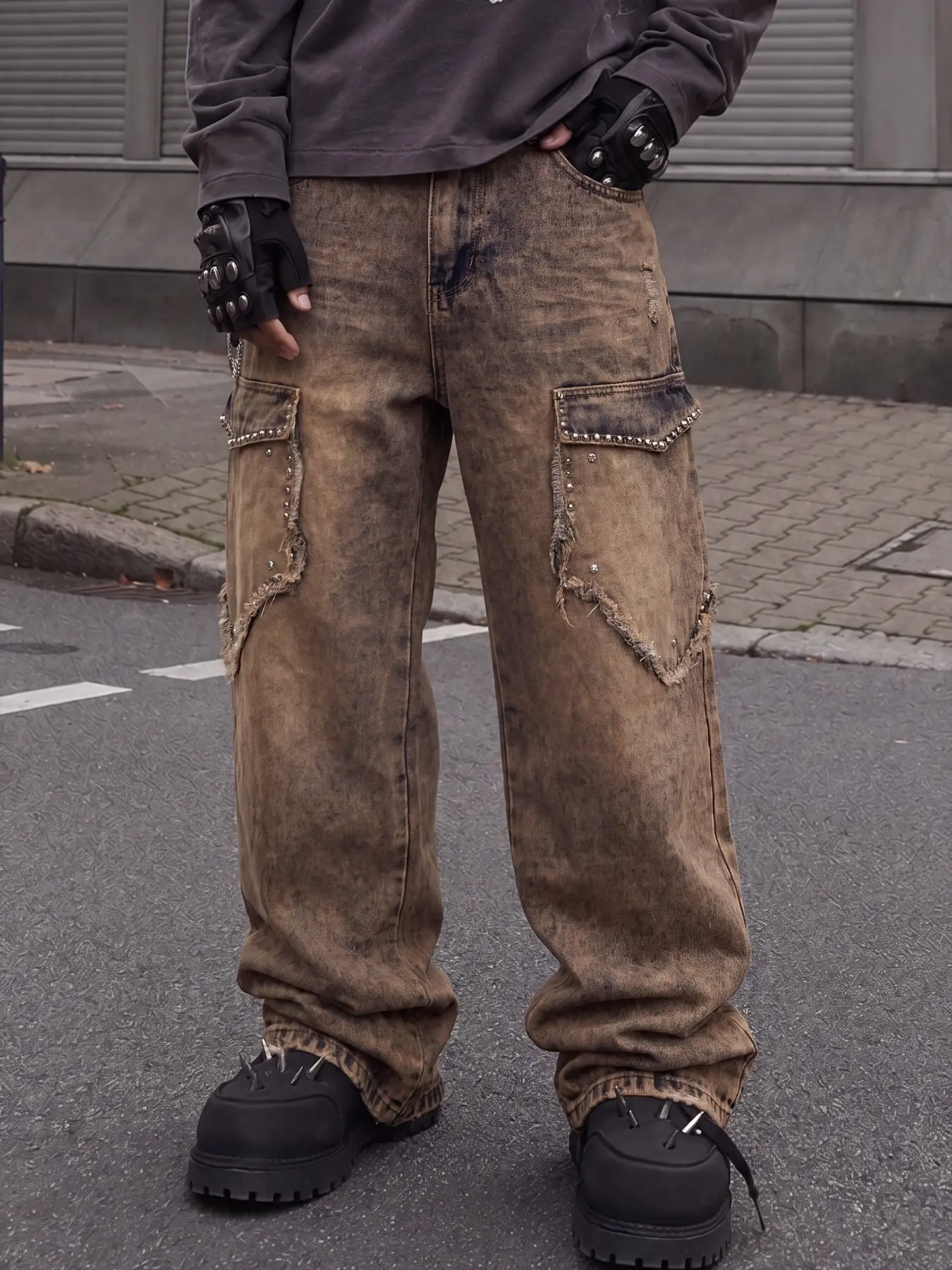 All-Season Men’s Multi-Pocket Cargo Wide-Leg Jeans, Distressed Washed Frayed Streetwear Denim Pants, Suitable for Young Men, Campus Wear, Parties, Streetwear Lovers, and Weekend Outings, Great Gift for Boyfriend