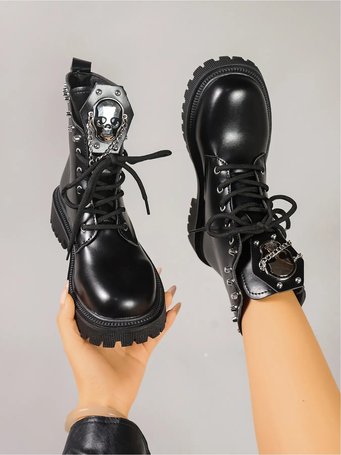 Y2K Alt Punk Metal Skull Studded Combat Ankle Boots Smooth Faux Leather Lace Up Chunky Lug Platform Goth Short Boots Gothic Boots