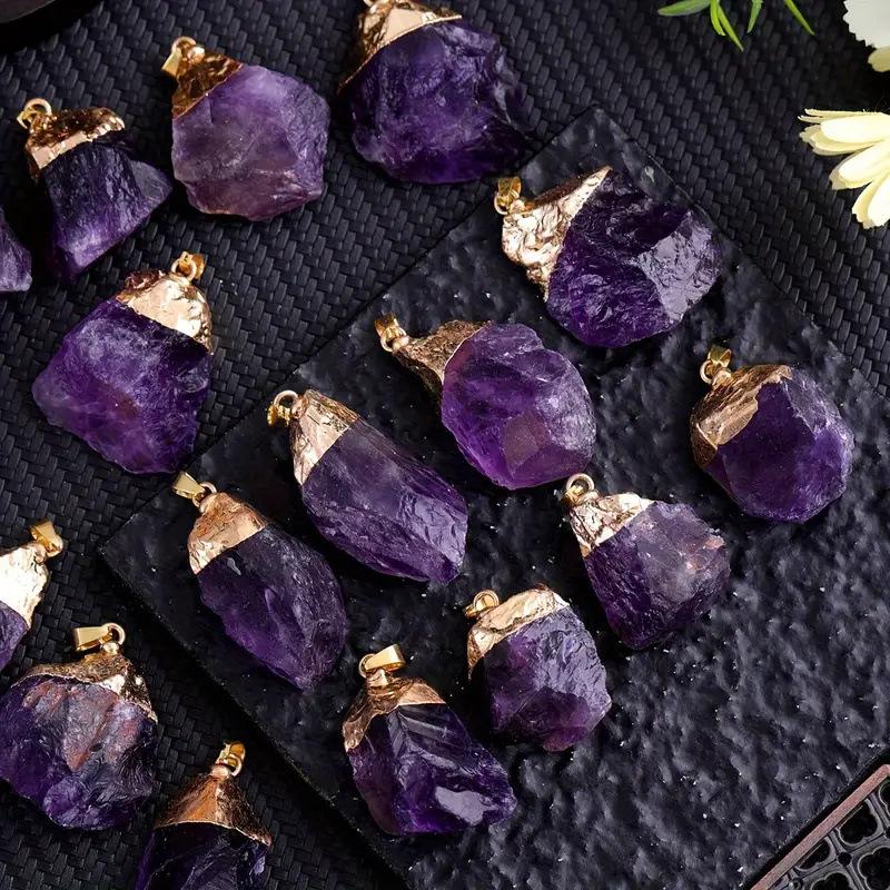 Natural Amethyst Pendant Irregular Crystal Raw Stone Necklace, Gold Plated Chain Healing Crystal Jewelry, DIY Friendly Accessories Charm for Women, Positive Energy Spiritual Protection Amulet, Perfect for Daily Wear Meditation Gift for Her
