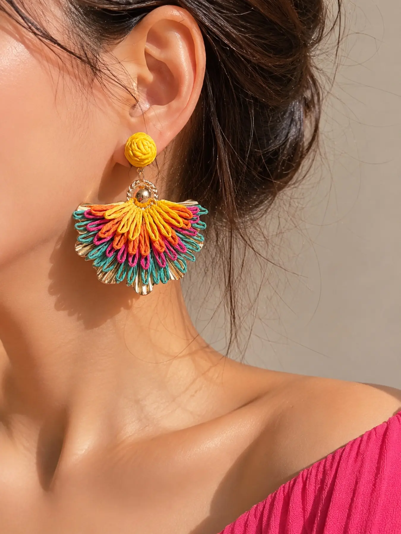 1 Pair Colorful Raffia Woven Flower Earrings for Women, Handmade Style Tassel Fan-Shaped Drop Earrings, Bohemian Beach Big Statement Accessories, Graduation Bridesmaid Gift, Beachy Earrings