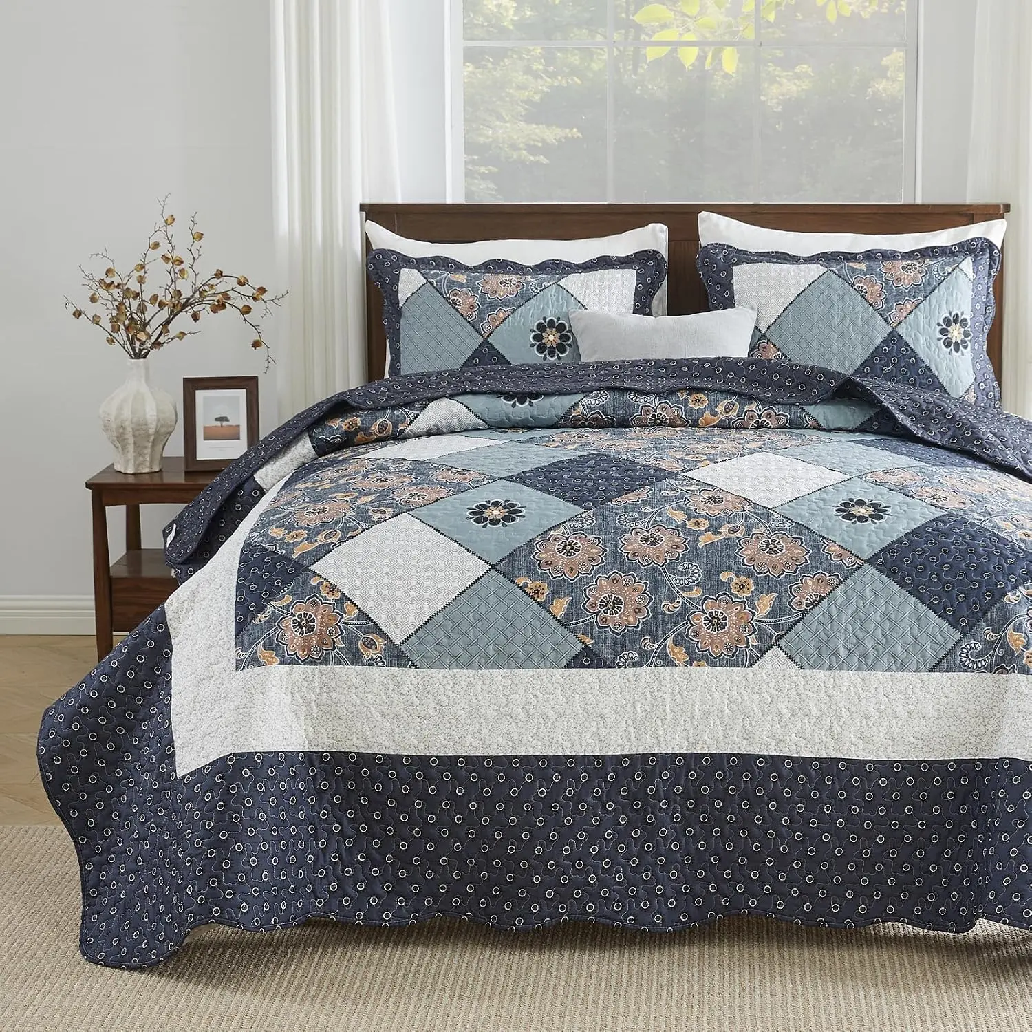 Quilts  Size, Navy Blue Patchwork Floral Bedspreads, Lightweight Reversible Bed Coverlet for  ,  Style Quilt Set with 2 Pillow Shams