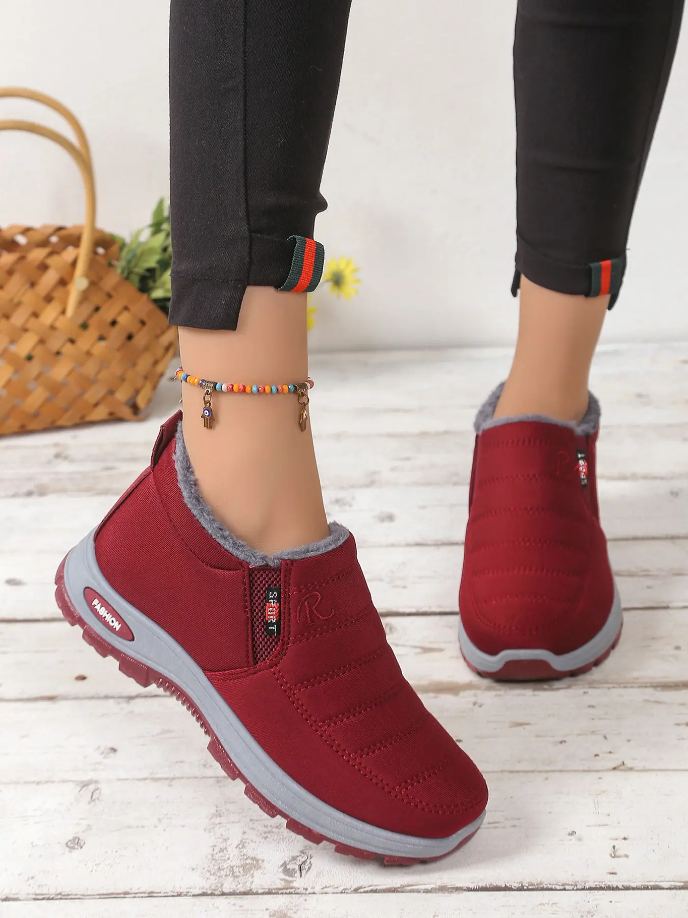Women's Winter Snow Boots, Thick Fleece Lining, Non-Slip Sole, Warm & Comfortable, Ideal for Daily Commute, Hiking, Outdoor Activities