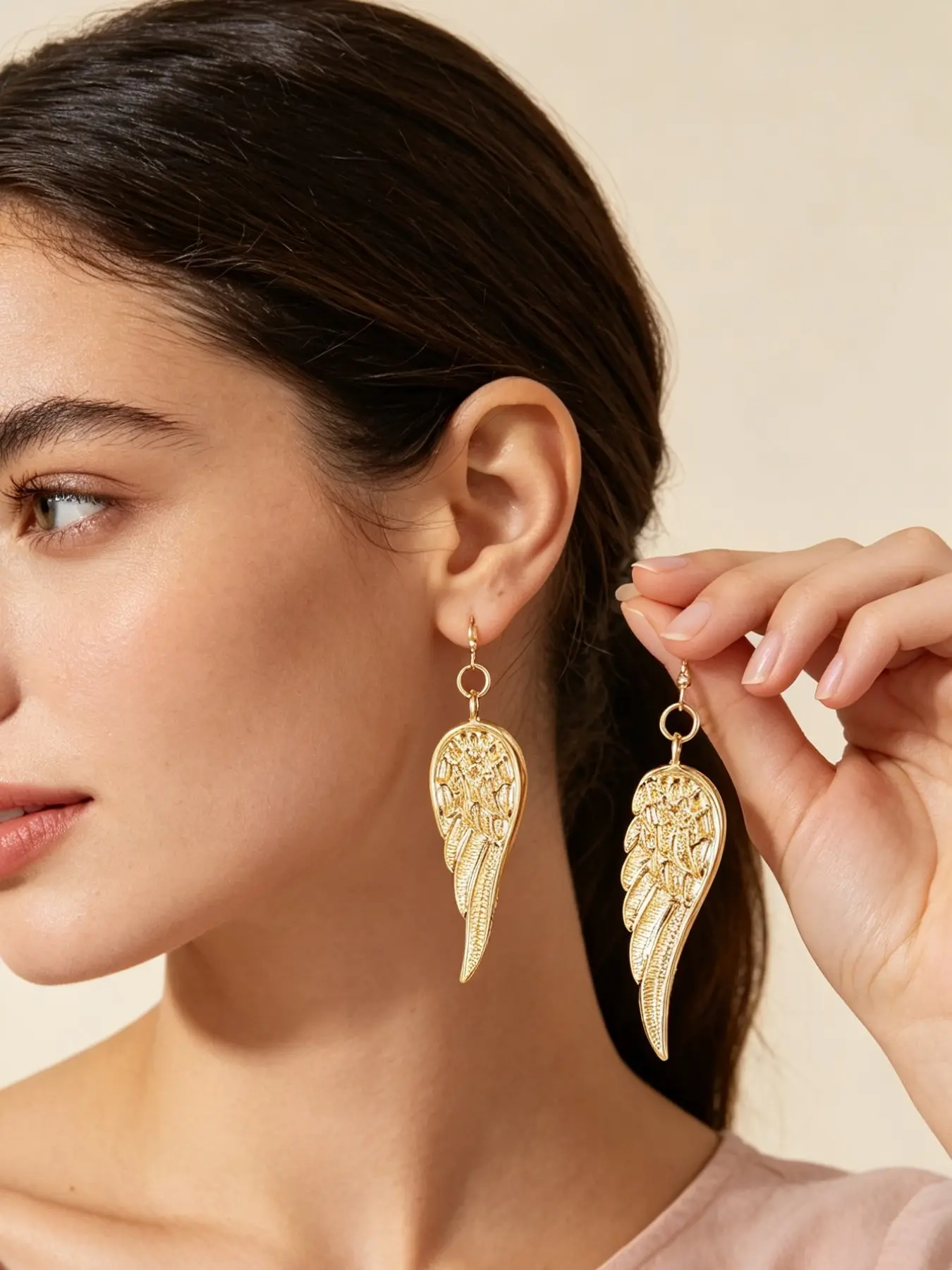 European and American Style Fashion New Retro Angel Wing Feather Earrings, Women's Wings Earrings, Elegant Jewelry Accessories