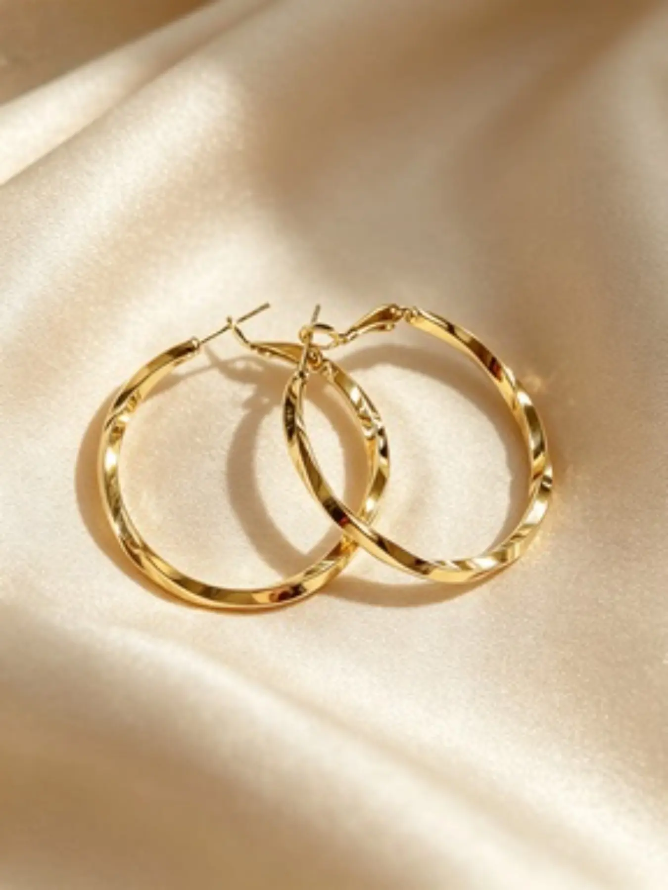 Twisted Minimalist Twist Ring Earrings, Versatile Large Hoop Ear Jewelry, Perfect Gift for Bridesmaids, Birthdays, Holidays
