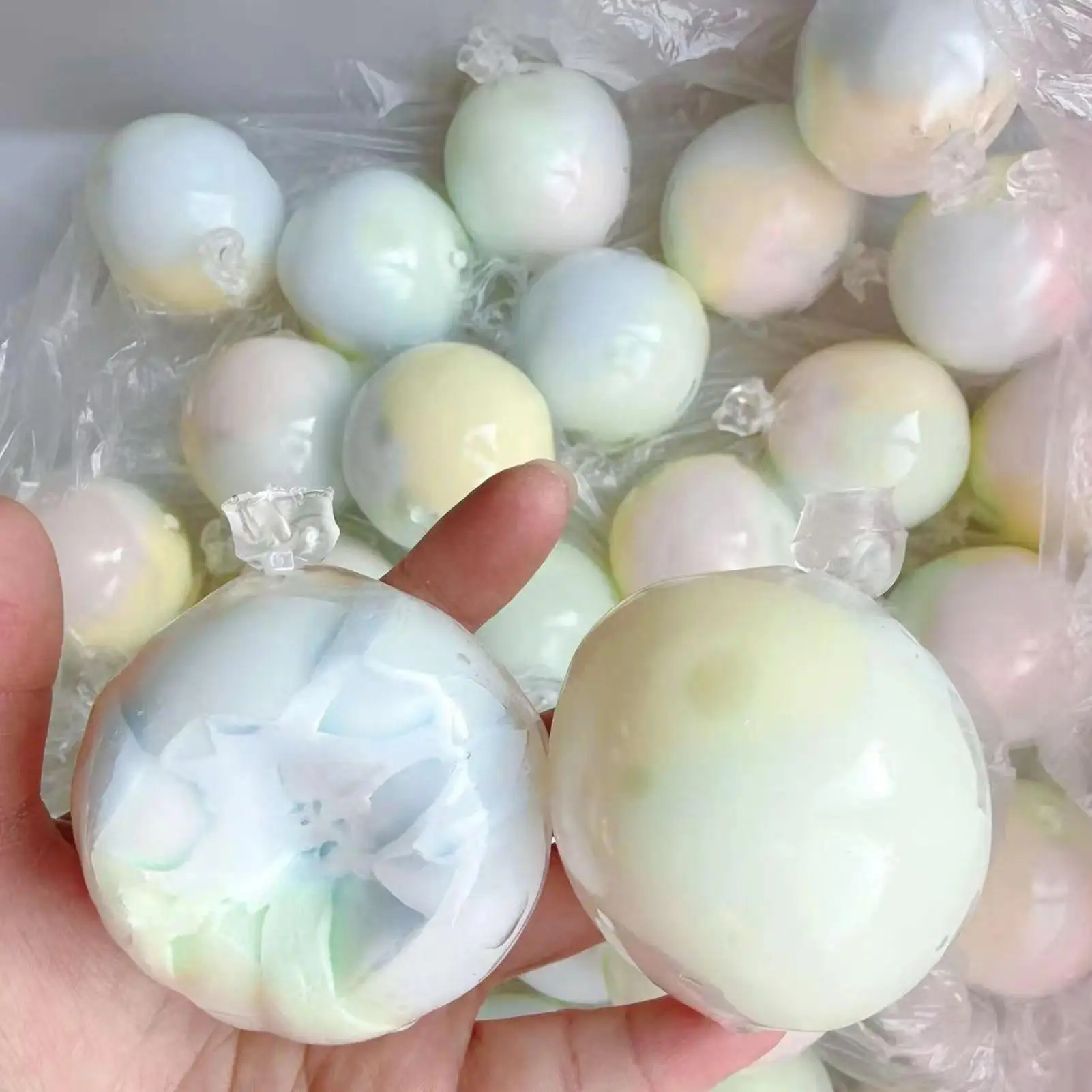Stress Ball Stress Relief Fidget Toy Crispy Handmade Ball Decompressions Toy Sound-Controlled Slow-Rebound Wax Squeeze Toy