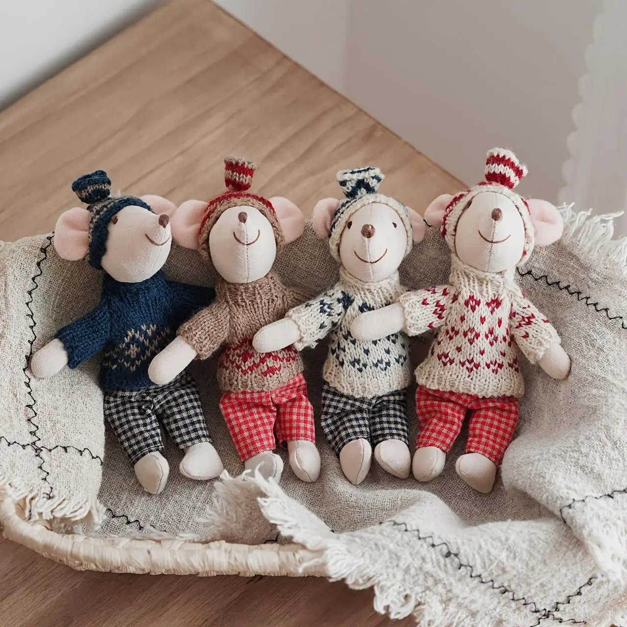 Nordic Style Cute Mini Doll, Little Mouse Educational Doll, Enlightenment Mouse Figurine, Hand Puppet Play Doll - Christmas and Halloween Gift