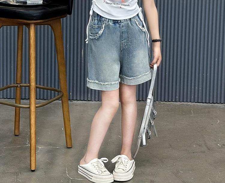 Girls' Butterfly Denim Shorts - 75% Cotton Blend Loose Fit Summer Shorts with Elastic Waistband, Machine Washable Casual Shorts for Teens 12+ Years, Birthday & Eid Gift