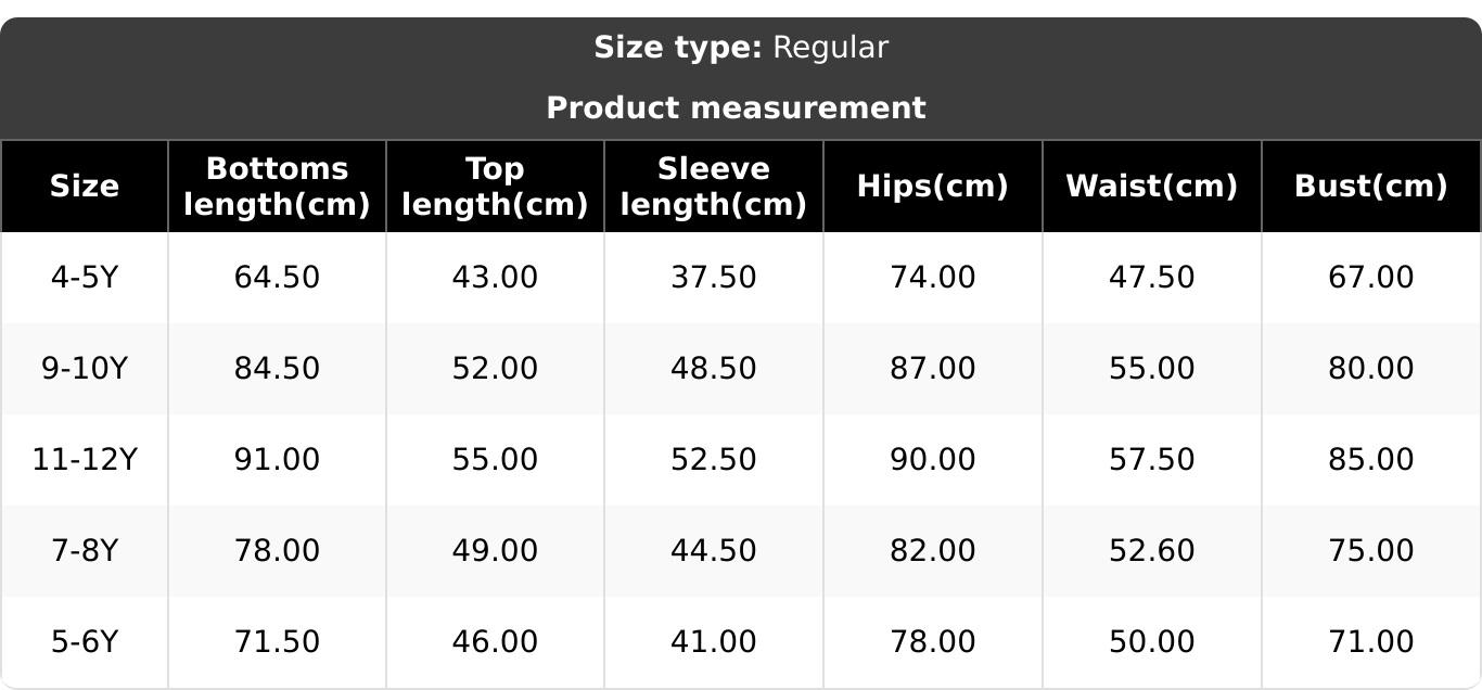 Capybara with full print of foundation love heart, cute 2-piece girls' digital printed long-sleeve pajamas with extended pants, made of flame-retardant fabric. A stylish, trendy, casual, comfortable and soft pajama set, suitable for sleeping and