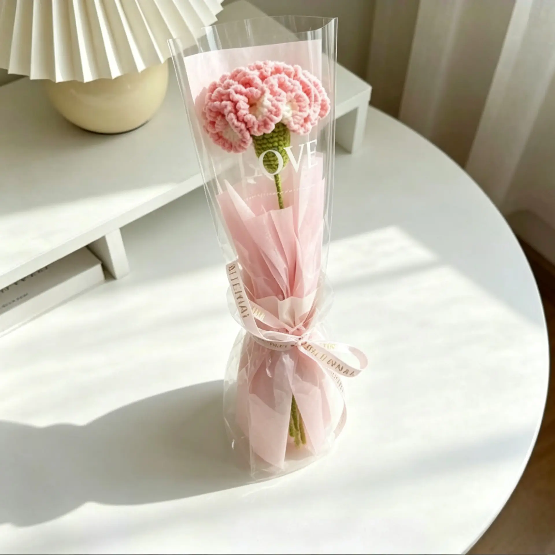 Handmade Knitted Carnations Bouquet, Never Wilt, Perfect for Mother's Day, Valentine's Day, Home Decor, Gift Giving