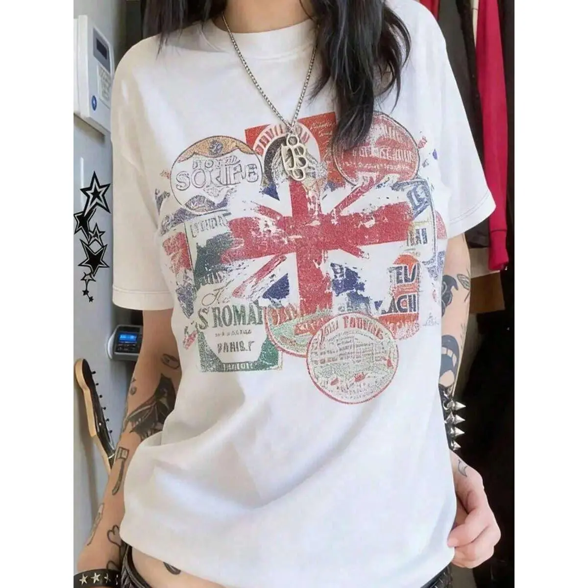 Women's Vintage UK Flag Travel Stamp Graphic T-Shirt, Classic 100% Cotton Vintage Shirts, Breathable Thickened Fabric Loose-Fit Oversized Crew Neck Unisex Casual Streetwear Top, Outdoors