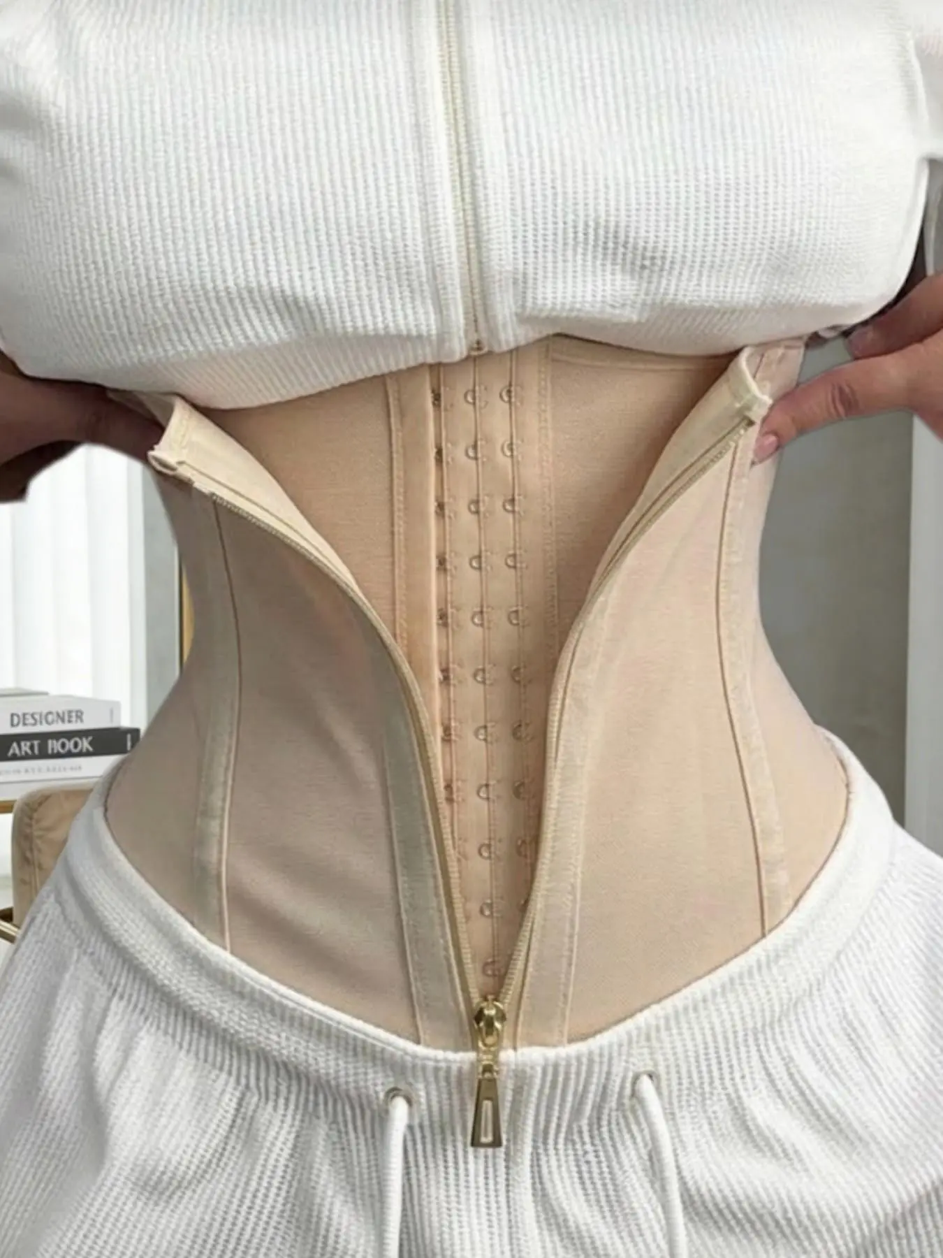 1 Count Women's Comfortable Double Compression Waist Trainer, Fajas, Boned Structured Silhouette Shaper Girdle, Zipper Hook Closure Tummy Control Shapewear Belts, Comfortable Breathable Fabric Waist Cincher, Perfect For Comfortable All Day Wear