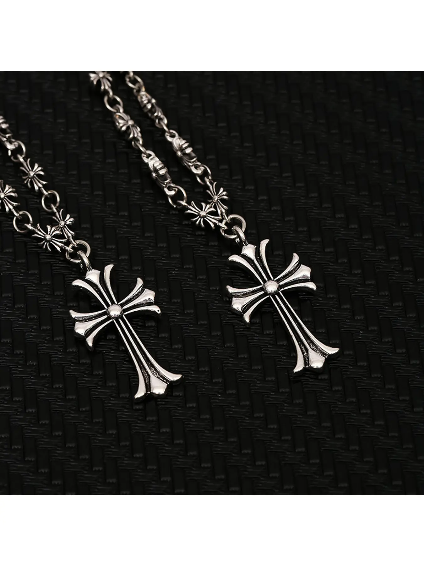 TikTok best-selling high-end Croix hip-hop club trendy brand cross Alloy Necklace handmade chain retro accessory