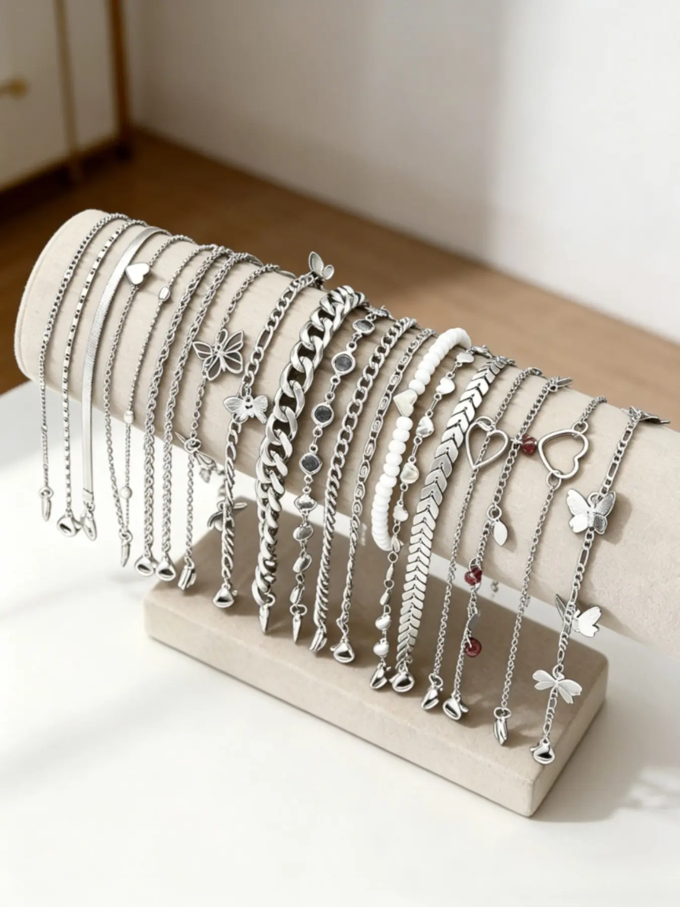 19 Pcs Simple Fashion Casual Layered Anklets, Foot Jewelry, Fashionable Accessory, Alloy Butterfly Heart Design, Perfect for Daily Wear, Parties, Gifts, Valentine's Day, Birthday