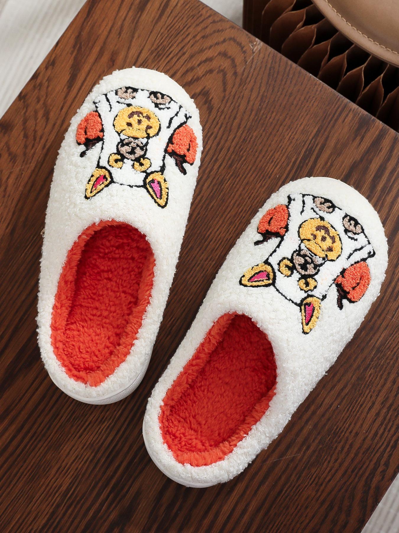 Cute Pet Dog Pumpkin Embroidered Plush Slippers, Soft Comfortable Black Home Shoes for Men & Women for All Seasons, Spooky Perfect Halloween Gift for Dog Moms, Footwear