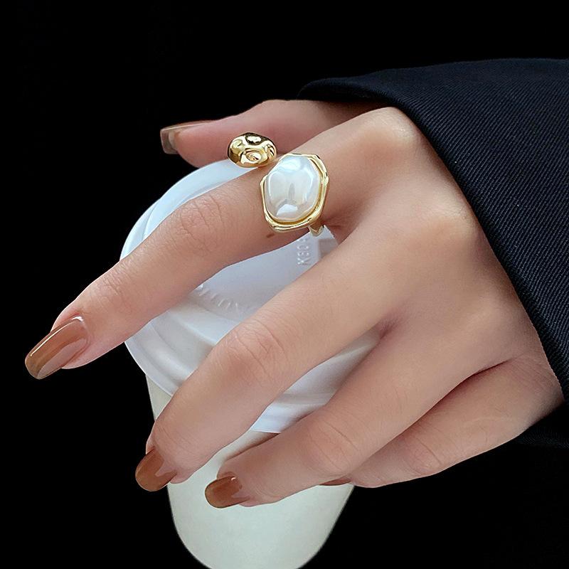 Irregular oval pearl open ring, European and American design, fashionable and creative, gold and silver color, popular online style women's ring