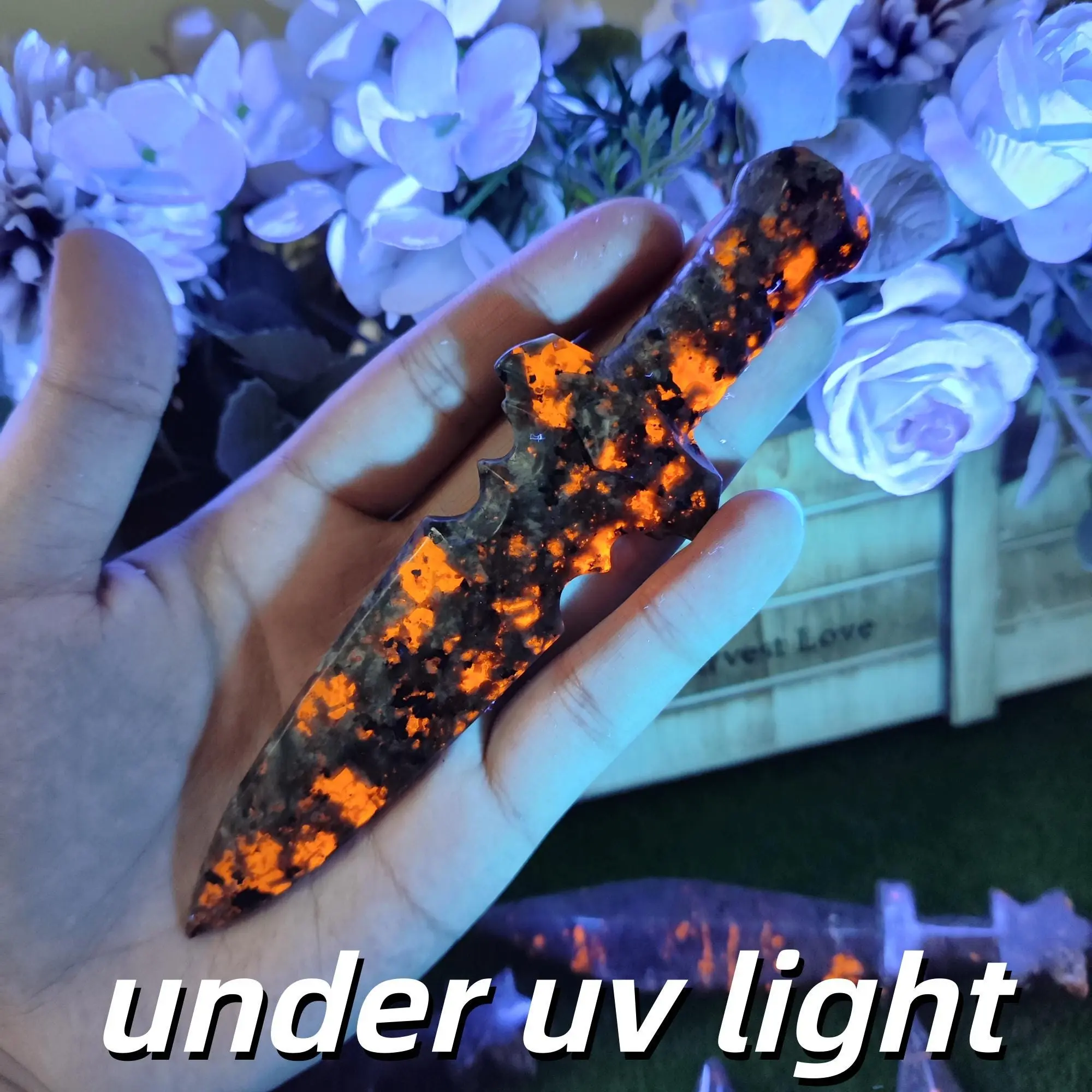 Natural Obsidian/Yooperlite Sword Carving, UV Reactive Crystal Dagger, Gothic Desk Mineral Decor Gift,crystal home decor, crystal altar decor, desk crystal decor, halloween/christmas decoration, Crystal Carvings.