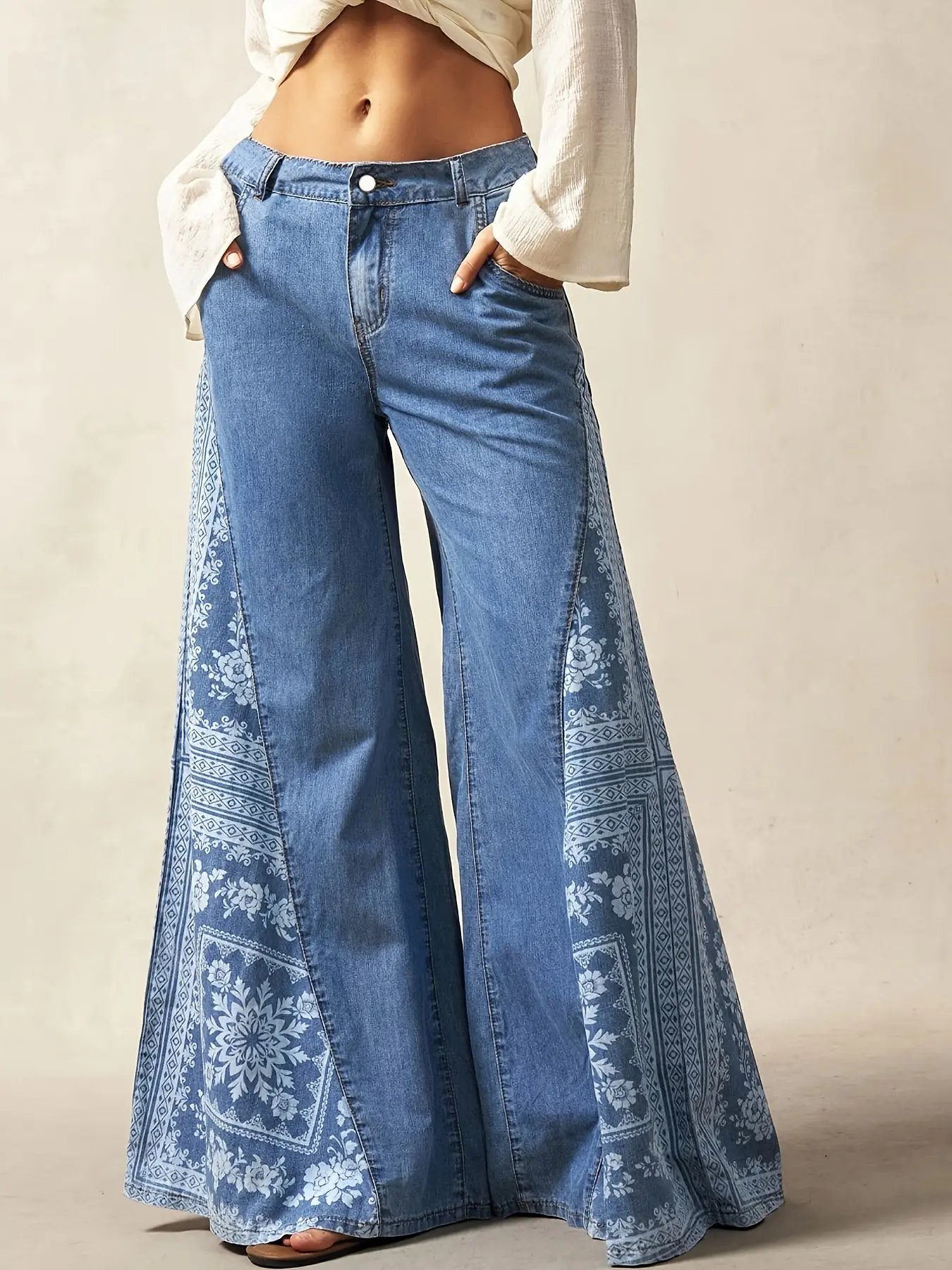 2026SS Bohemian style printed loose flared jeans with a retro wide leg mop design, featuring ethnic style patterns on the sides, unlocking a lazy hippie atmosphere in just one second, Denim Women Pants Trouser