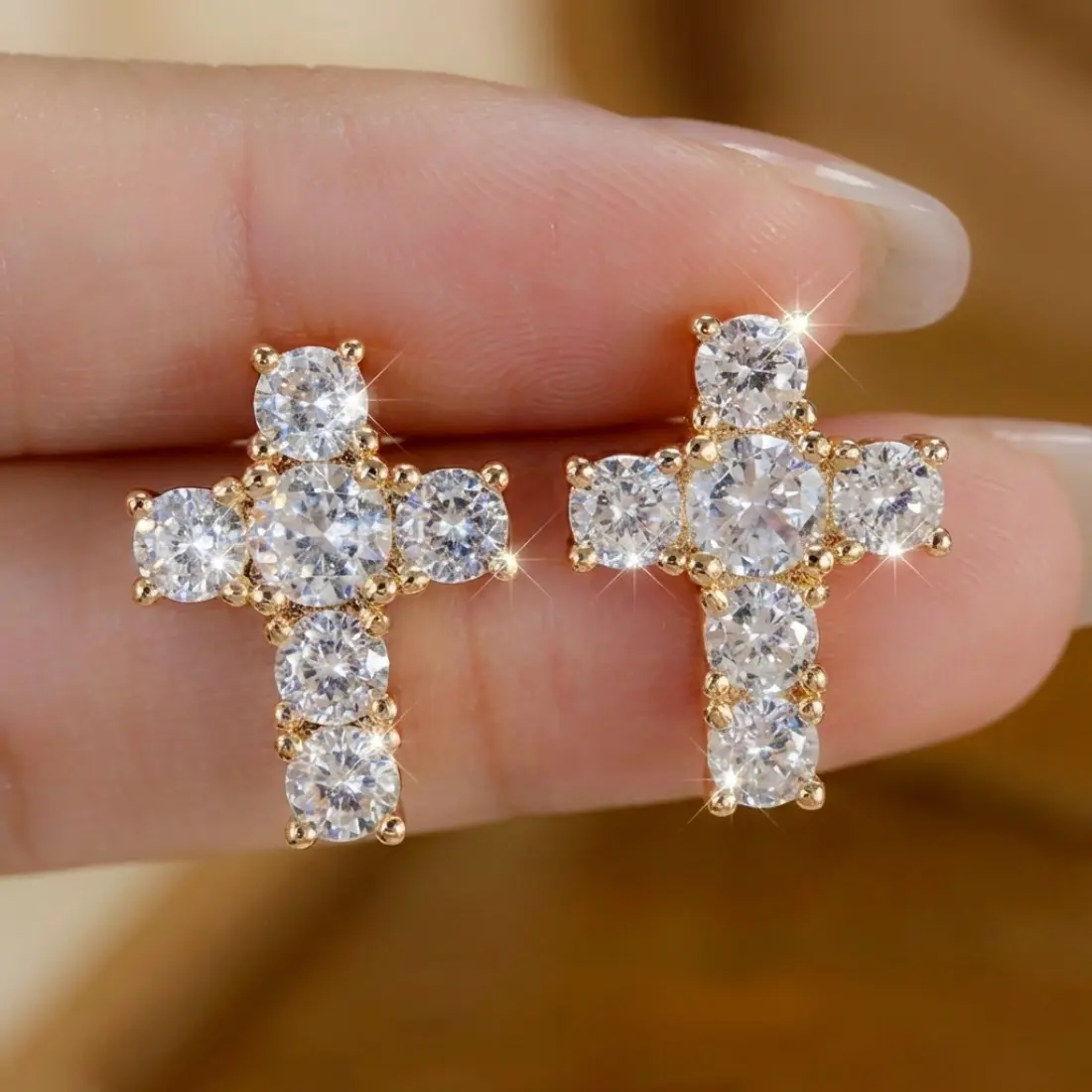Exquisite Cross Zircon Stud Earrings for Women, Trendy Inlaid Crystal Fashion Earrings, Minimalist Hip Hop Style Piercing Jewelry, Personalized Niche Daily Wear Earrings for Parties, Street & Casual Outfits