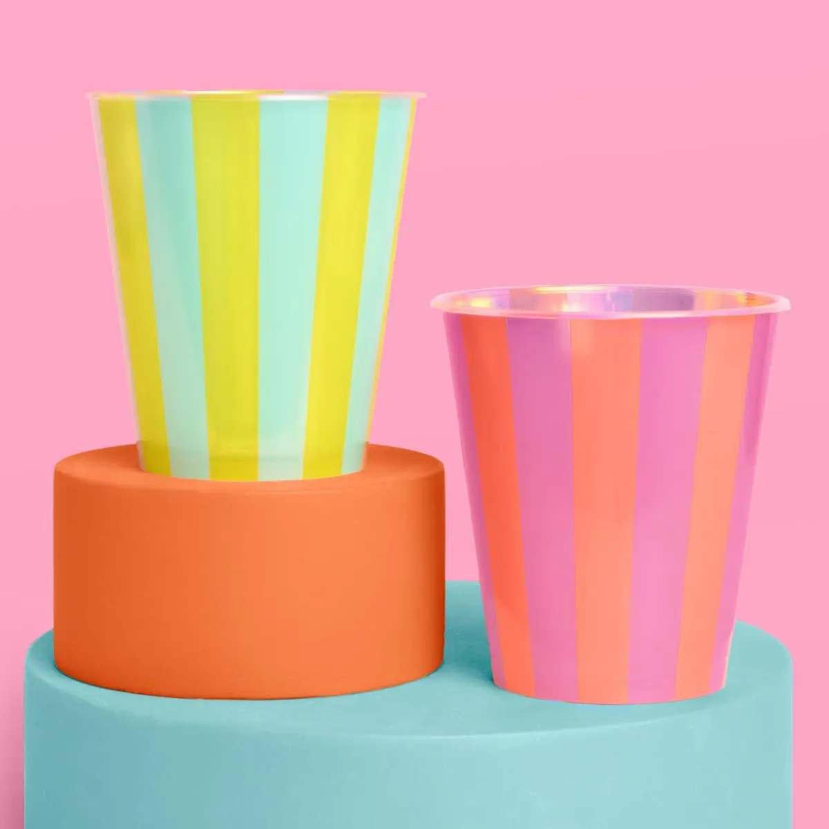 Fetti Pink + Green Pool Party Plastic Cups 16 pcs 12 oz, Summer Drinkware, Colorful Decorations for Bachelorette Party Drinks and Birthday Supplies