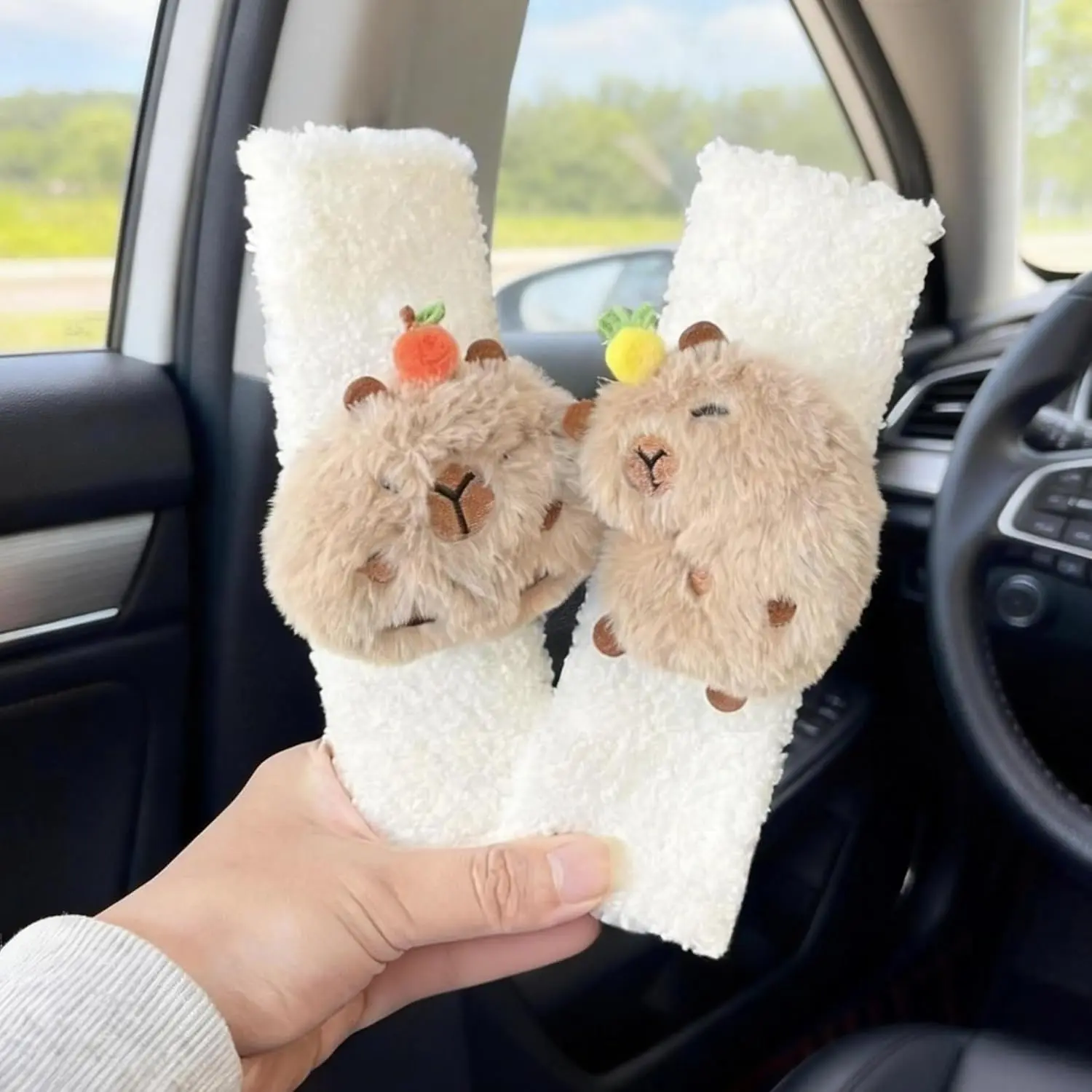 2 PCS Kids Cushioned Seat Belt Cover Pads, Cute Kawaii Capybara Car Seat Strap Pads, Soft Baby Car Accessory (White(A)), Seat Belt Pad