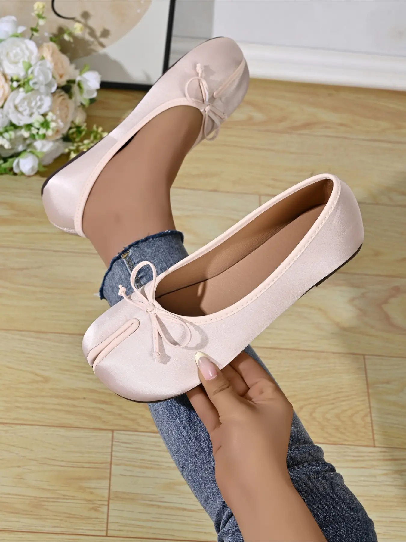 Minimalist split-toe flats, casual flat, soft leather, all-day comfort, easy to pair with any outfit, Women, Casual flat footwear