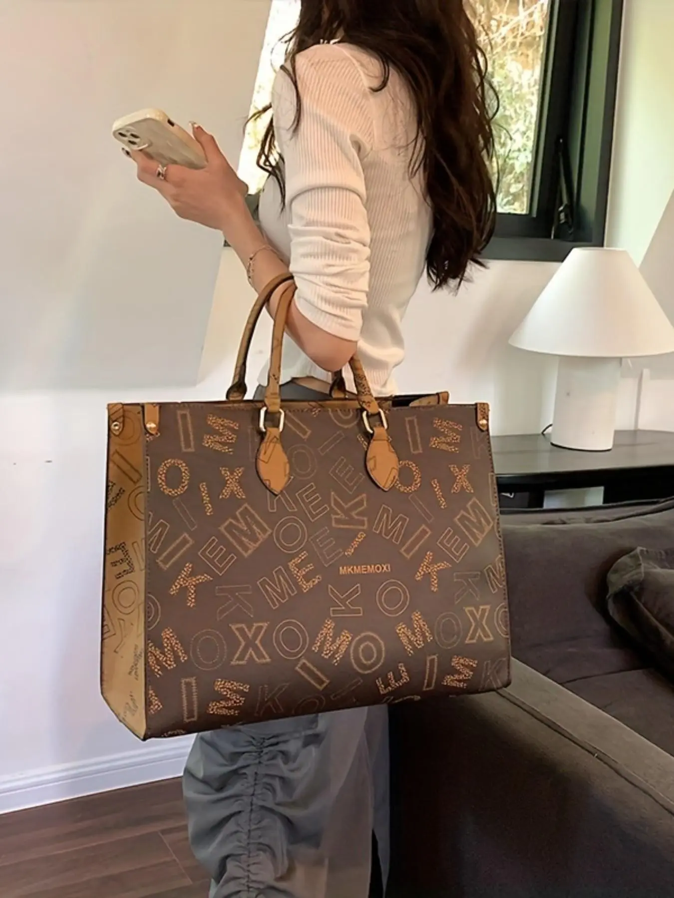 Fashionable Large Capacity Tote Bag, High-Quality Shoulder Bag, Trendy Handbag for Teen Girls, Women, College Students, Office Use