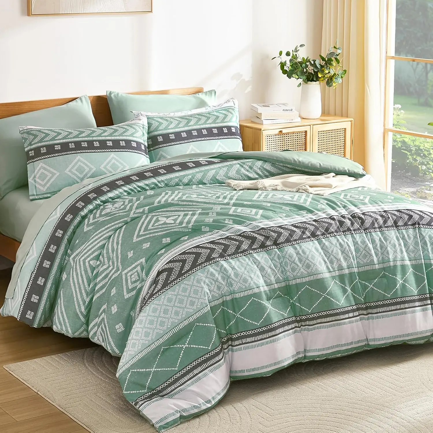 Comforter Set King Size, 7 Pieces Boho Aztec Bed in a Bag, Green Southwestern Bedding Sets for All, Lightweight Comforter Bed Set with Sheets, Pillowcases & Shams