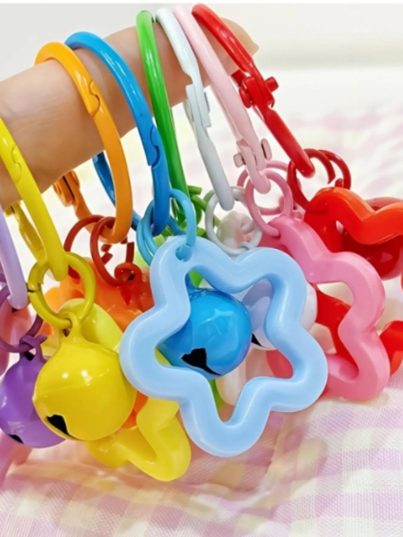 13pcs colorful star shaped keychain/candy colored headphone set with bell/bag decoration/mobile phone decoration (Random color 13psc)