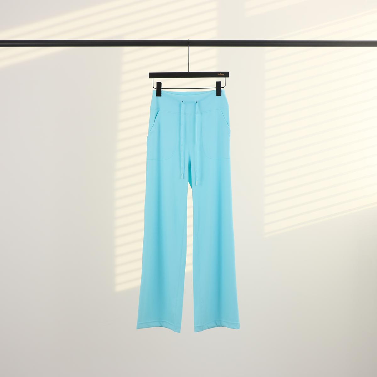 LULU Elegant Women's Straight-Leg Pants: A flattering, tailored fit perfect for both athletic and casual occasions, suitable for all seasons, and expertly crafted.