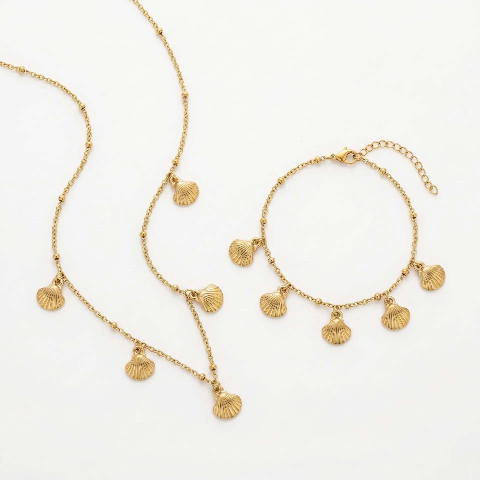 2Pcs Set Women Teens Gold Seashell Pendant Necklace Bracelet Set Dainty Metal Ocean Charm Summer Beach Vacation Wear Mermaidcore Coastal Aesthetic Trendy Matching Jewelry
