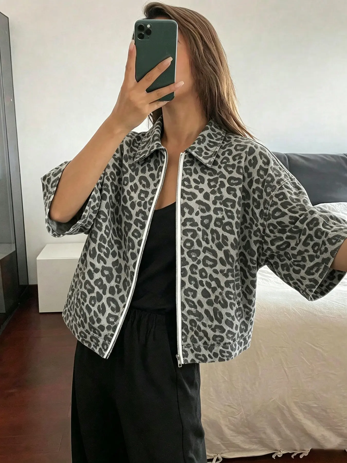 Women’s Vintage Grey Leopard Print Zip-Up Jacket – Edgy Oversized Streetwear Coat for Night Out & Parties