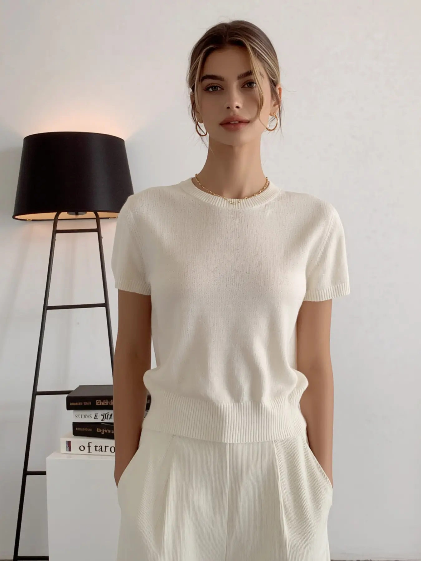 Thin Round Neck Short Sleeve Knit Top, Slim European and American Style Women's Bestseller, Versatile Commute T-Shirt Sweater