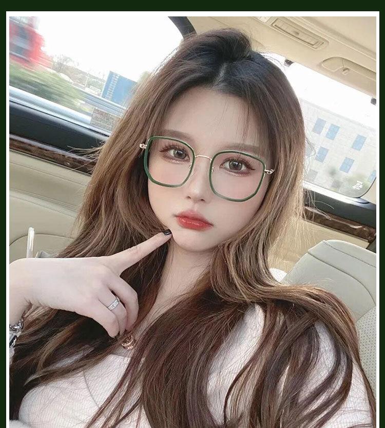 1PC Ultra-Light Blue Light Blocking Glasses – Trendy Minimalist Eyewear for Screen Use, Anti Eye Strain Computer Glasses for Work, Gaming, Study, Daily Wear, Comfortable All-Day Use