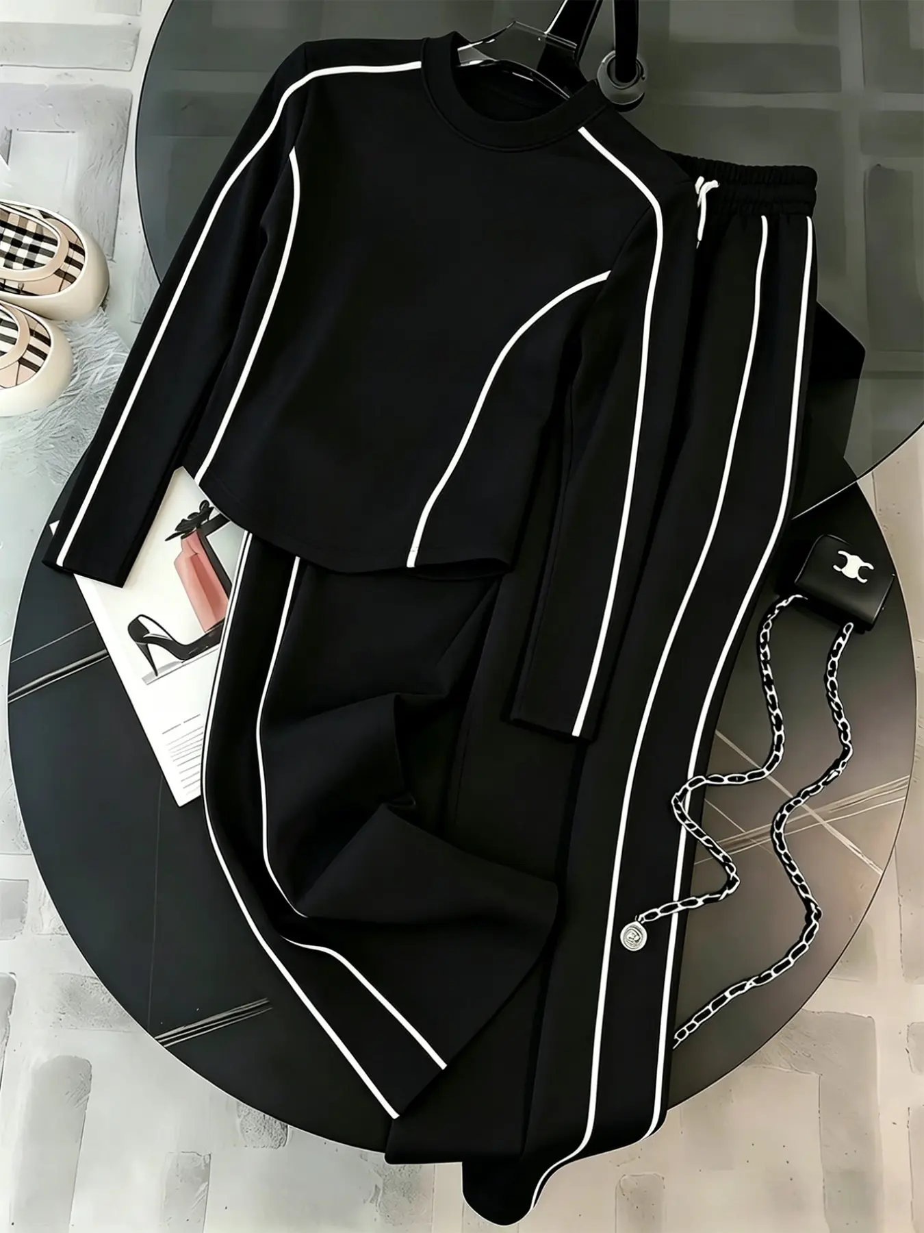 Women's Fall Casual Two-Piece Set, Slim-Fit Round Neck Short Sleeve T-Shirt with Wide Leg Pants, Perfect for Daily Wear and Outdoor Activities