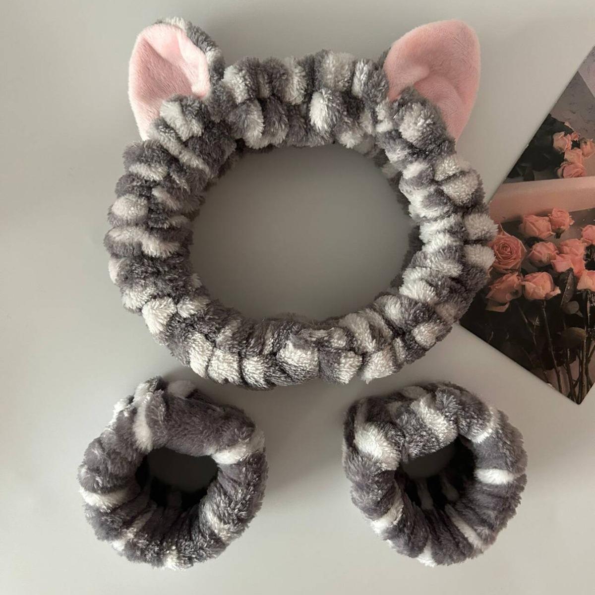 3 Pcs Cute Cat Ear Leopard Print Plush Headband For Women Girls Spa Washing Face and Makeup Headband Elastic Moisture Resistant Sleeves Wrist Strap