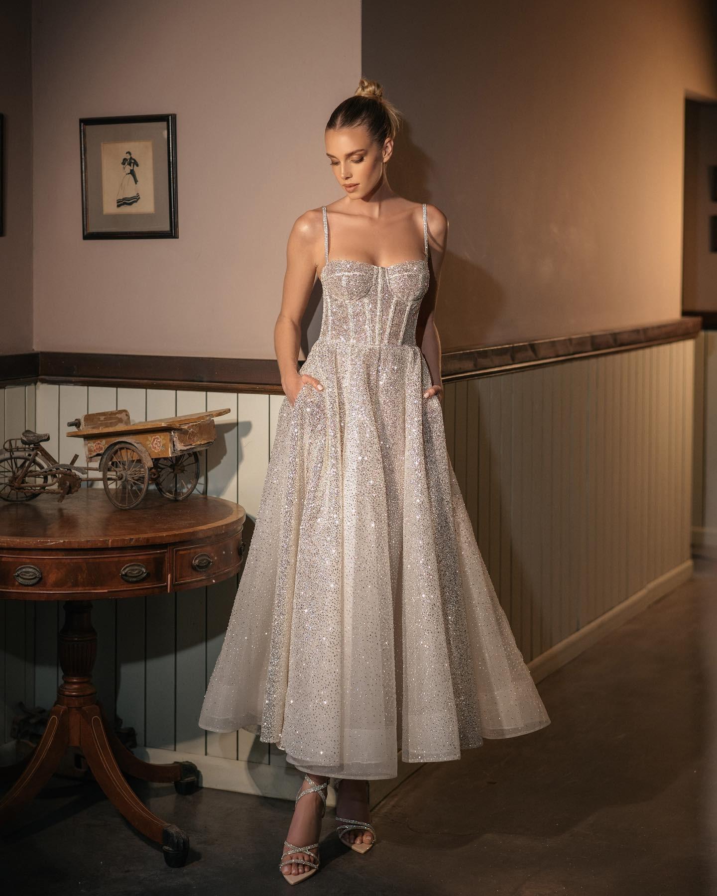 Spray Silver Short Wedding Dress with Spaghetti Straps – Puffy Balloon Skirt Gown, Western Style Mini Bridal Dress
