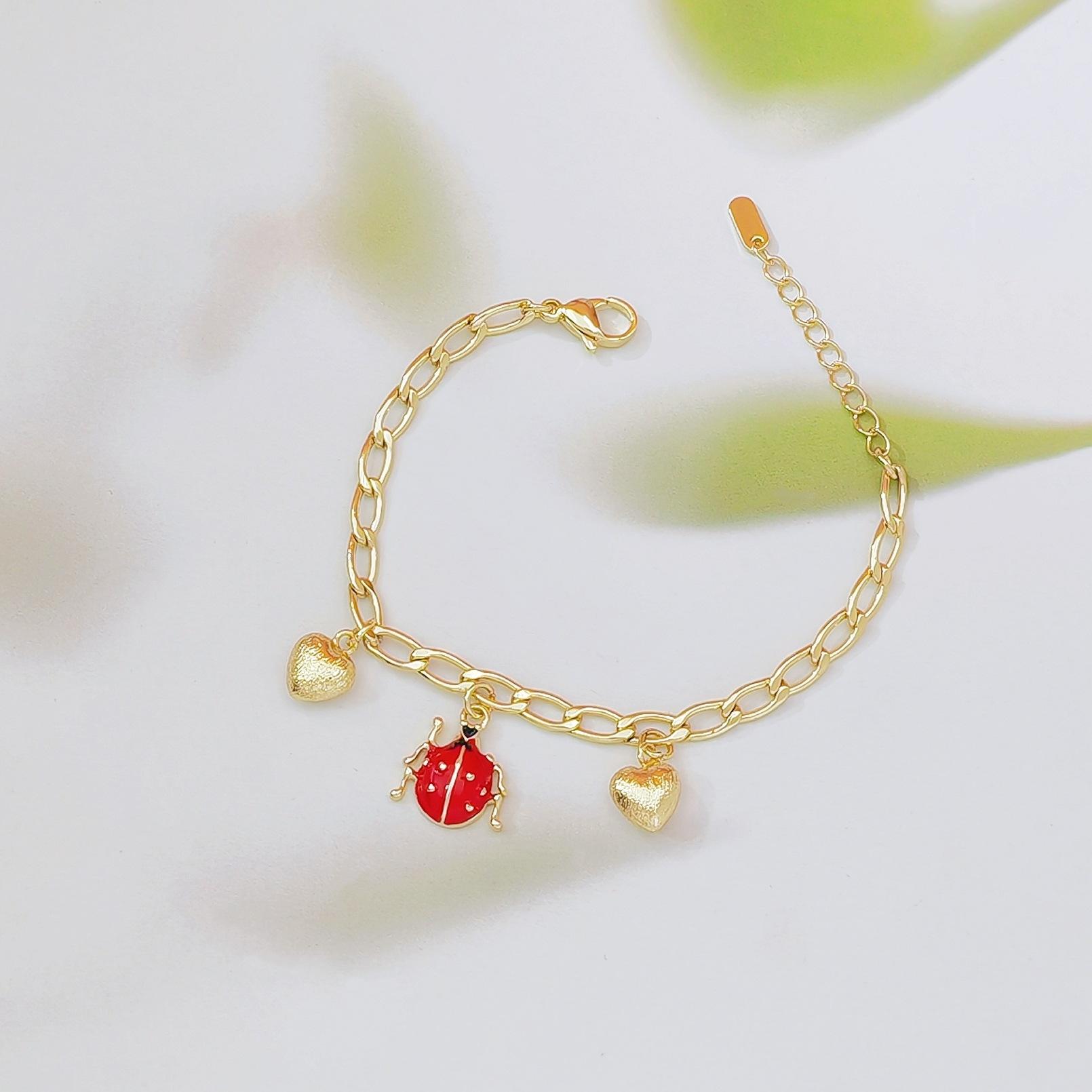 18K Gold Plated Ladybug & Heart Charm Bracelet for Women, Cute DIY Inspired Design, Trendy Aesthetic Fashion Jewelry, Delicate & Versatile for Daily Wear, Dates & Gift Giving