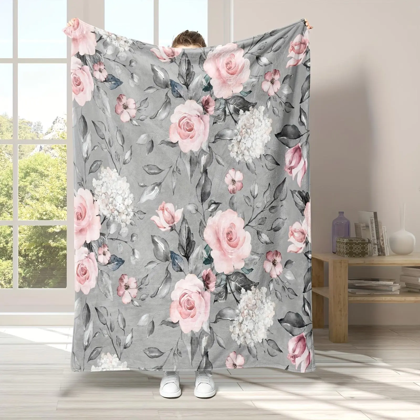 1pc Anti-Pilling Fleece 1-Piece Floral Rose Print Flannel Blanket - Ultra Soft Warm Cozy Throw, Multi-Purpose for Office Camping, All-Season Gift, UV-Reactive Hippie Galaxy Space Horror Western Bohemian Mandala Wall Tapestry Home Decor, One-Piece