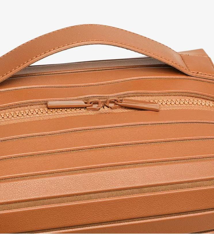 Foldable Waterproof Makeup Bag with Compartments Large Capacity Travel Storage Easy to Carry Durable Fashion Style Zipper Closure Lightweight Organiser Compact & Spacious