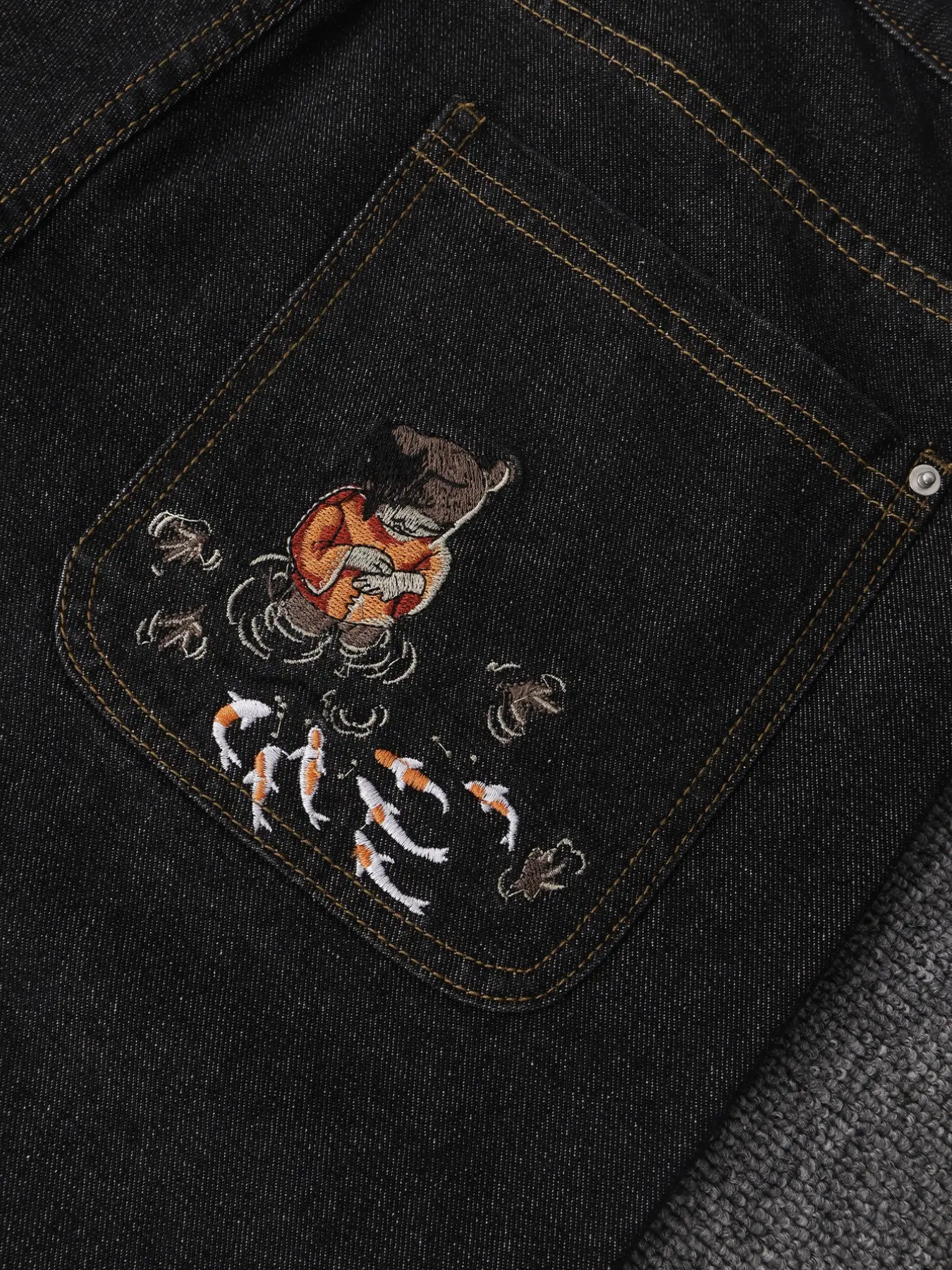 Embroidery Masterpiece, Stunning Embroidered Design, Unique Artistry, Perfect for Gift Giving, High-Quality Craftsmanship, Premium Feel