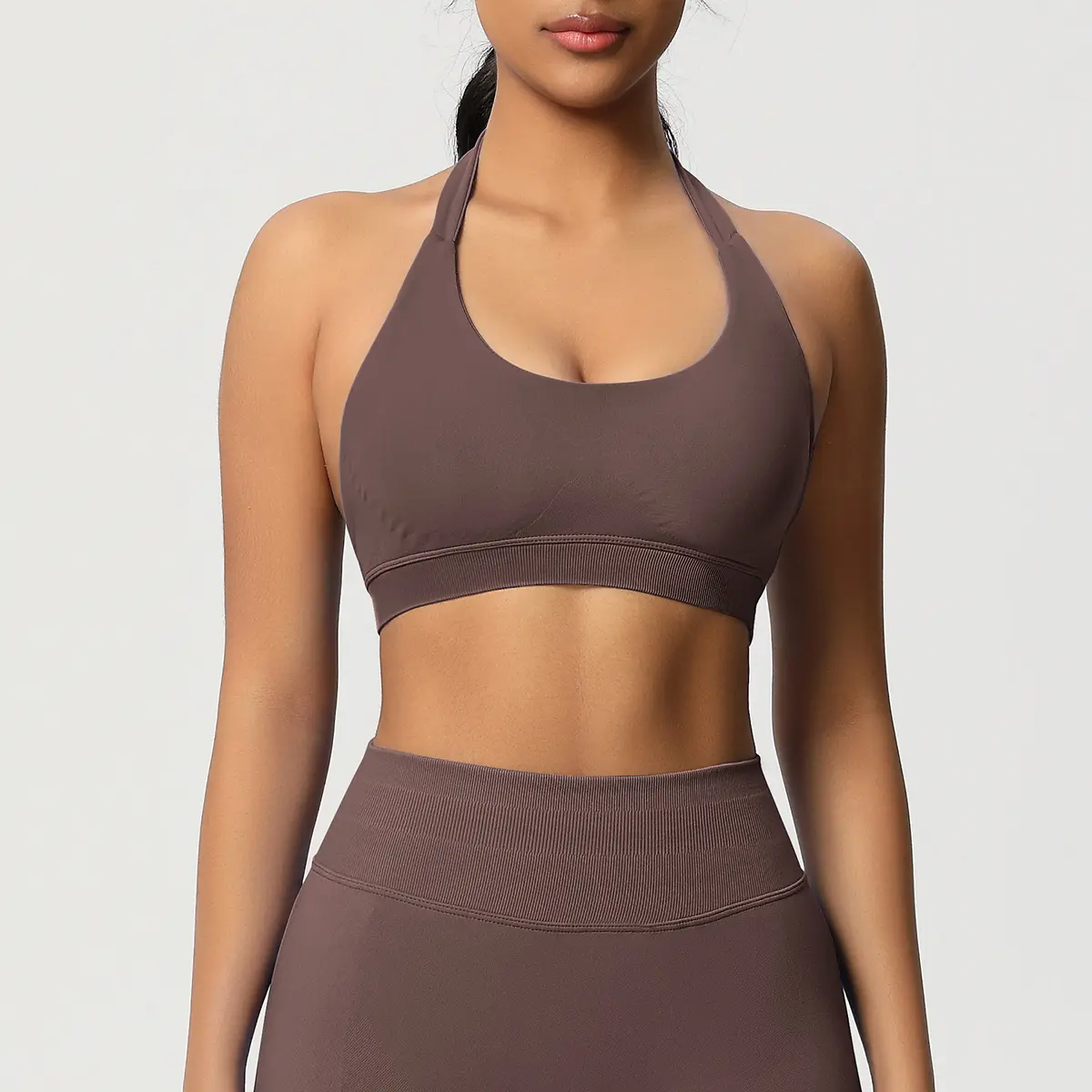 Women’s Halter U-Neck Seamless Sports Bra - High-Stretch Open Back Supportive Athletic Top, Breathable Workout Bralette, Multi-Size Tight-Fit Workout Wear for Running, Yoga