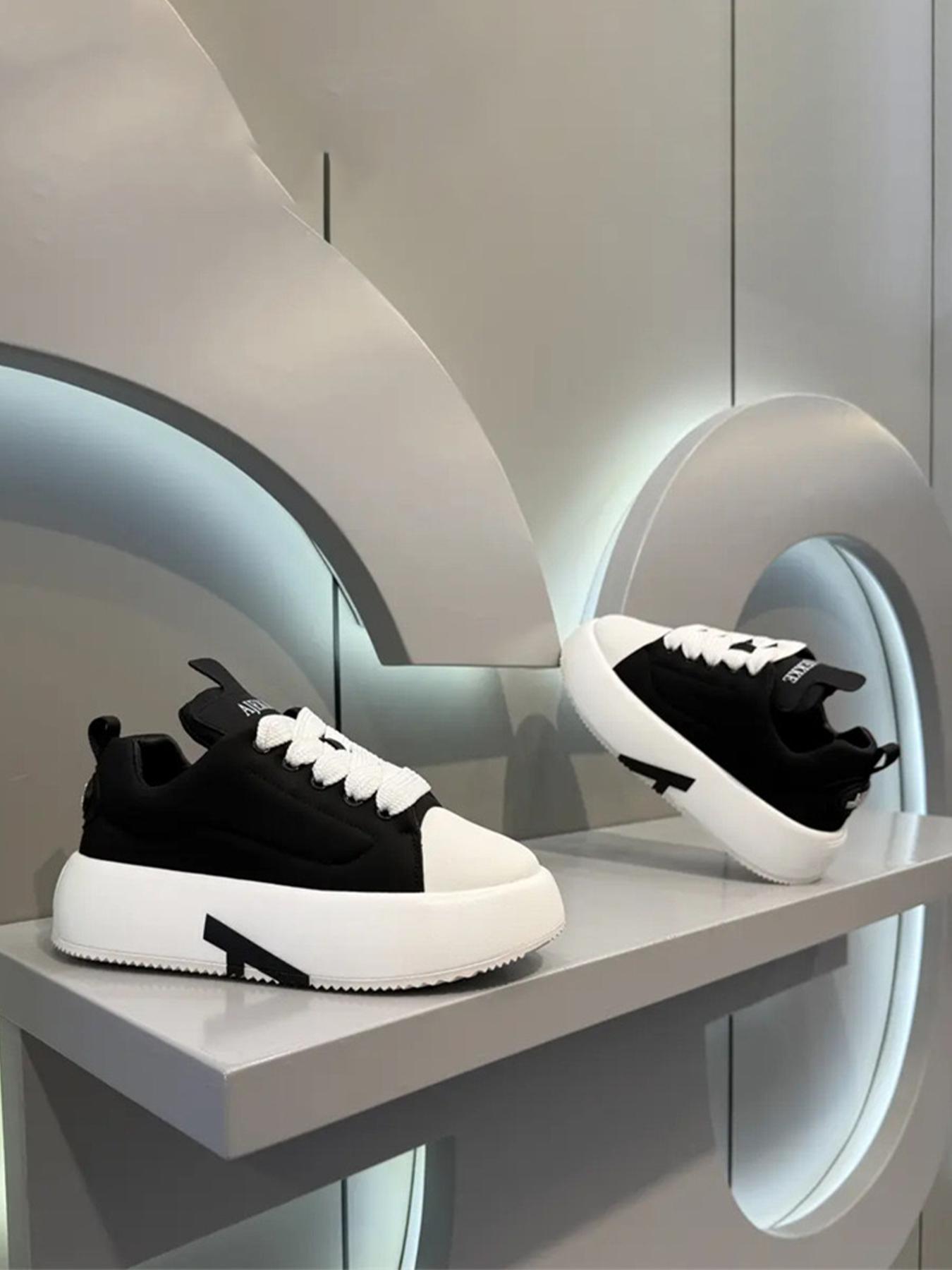 Men's Fashionable Lace Up Low Top Sneakers, Casual Comfortable Breathable Sports Athletic Running Shoes, Male All-match Round Toe Shoes for Daily Wear, Closed