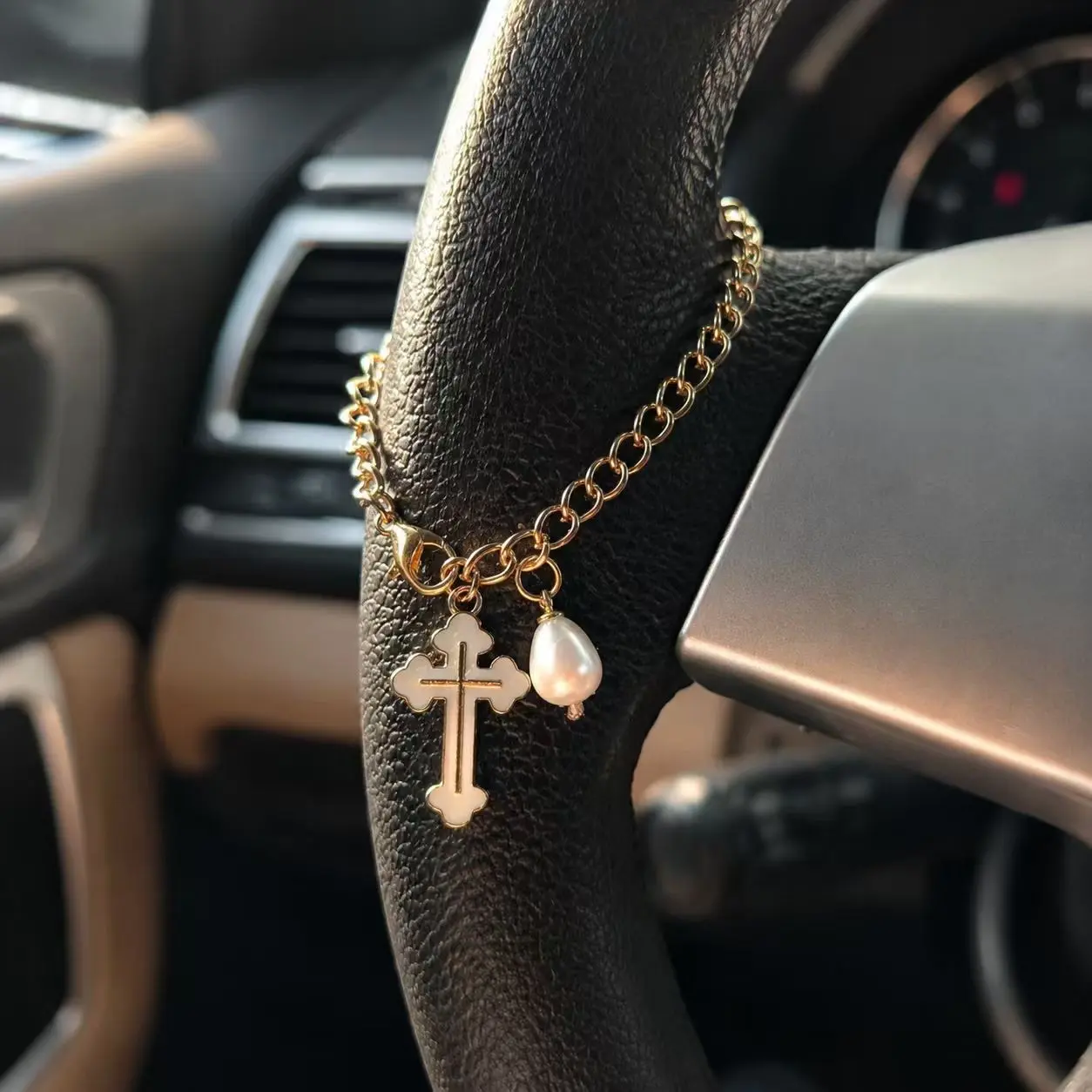 Steering Wheel Rosary for Car, Pearl Rosary Cross Car Charm, Rearview Mirror Pendant, Christian Catholic Car Accessories, Women's Gift, Car Ornaments
