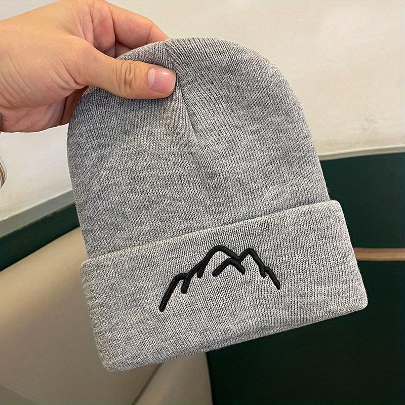 Korean Style Easy Embroidered Mountain Hat for Men And Women, Perfect for Outdoor Activities, Featuring a Joker Design for Ear Warmth in Cold Weather